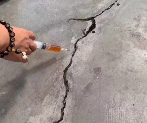 固镇混凝土裂缝修补技术详解​